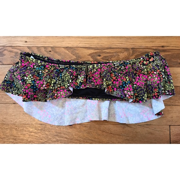 Forever 21 Floral Ruffle Bikini Bandeau - Picture 3 of 6